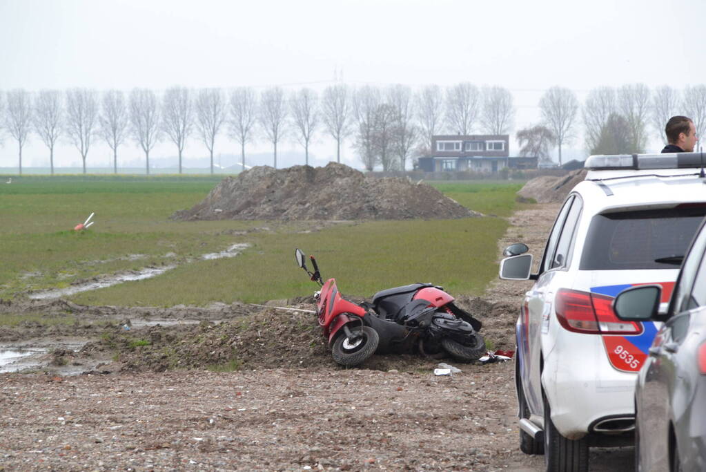 Bestuurder vlucht na ongeval tijdens crossen en laat slachtoffer zwaargewond achter