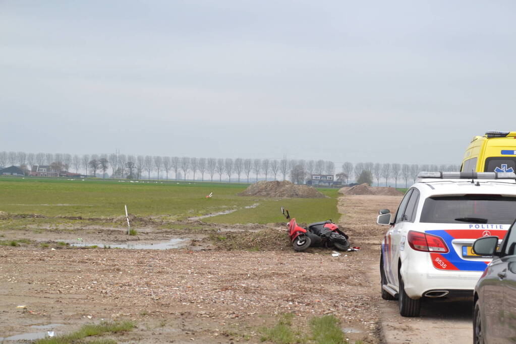 Bestuurder vlucht na ongeval tijdens crossen en laat slachtoffer zwaargewond achter