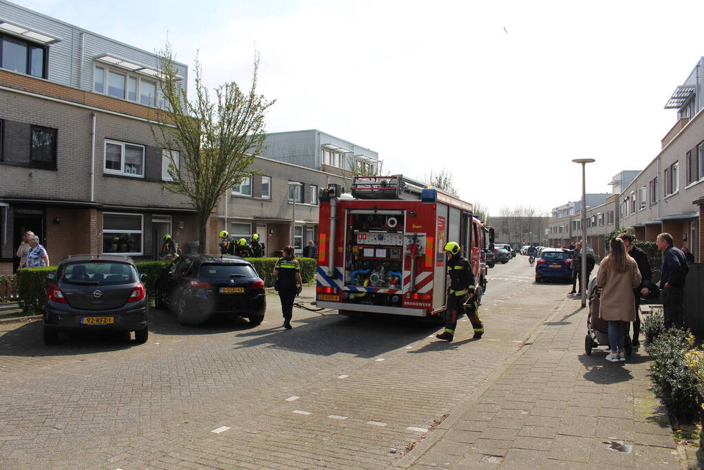 Verbrande hamburgers zetten woning vol rook