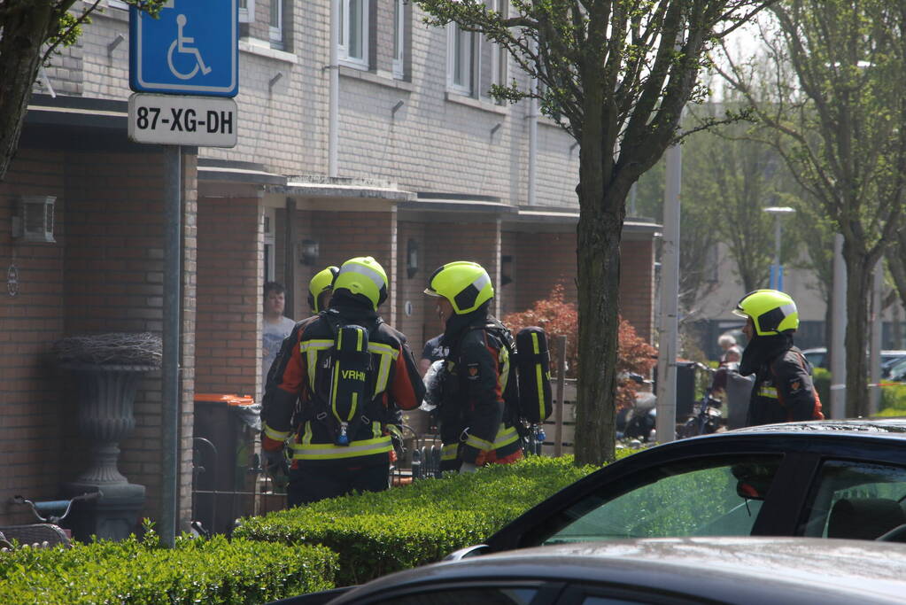 Verbrande hamburgers zetten woning vol rook