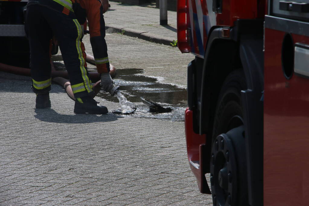 Verbrande hamburgers zetten woning vol rook