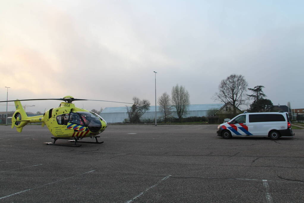 Traumateam assisteert bij incident in woning