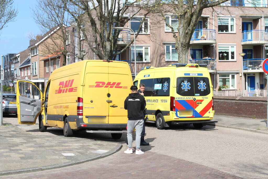 Fietser gewond bij aanrijding met bezorger