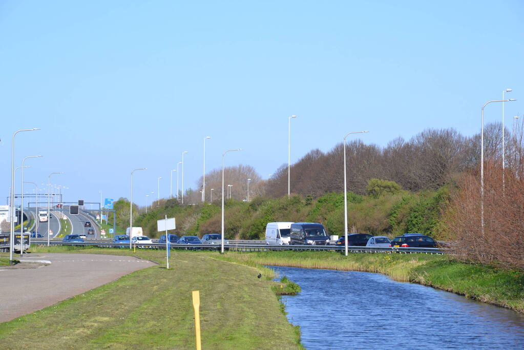 Motorrijder gewond bij botsing met auto