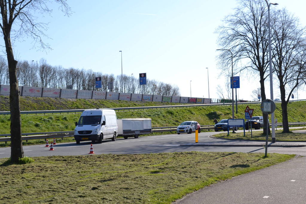 Motorrijder gewond bij botsing met auto