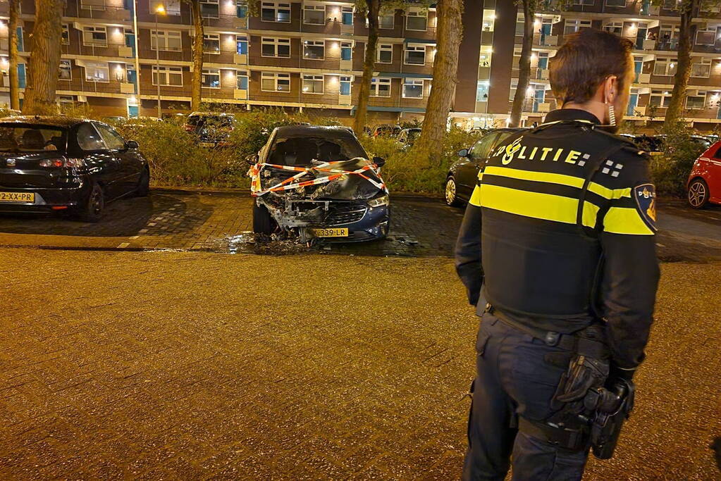 Auto loopt forse schade op bij brand