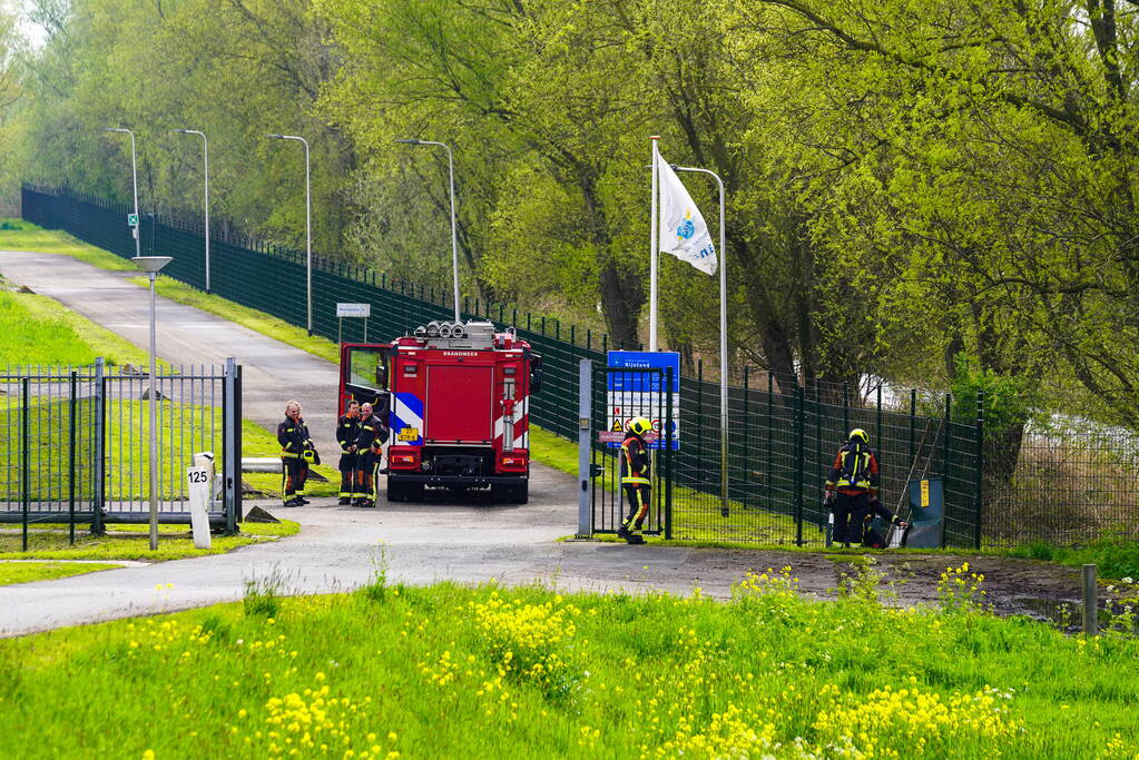 Brandweer draait hoofdkraan dicht bij gaslekkage