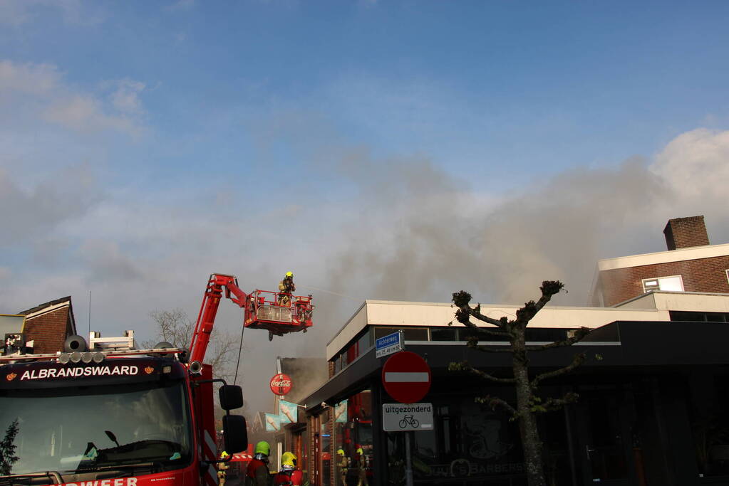 Keukenbrand in snackbar