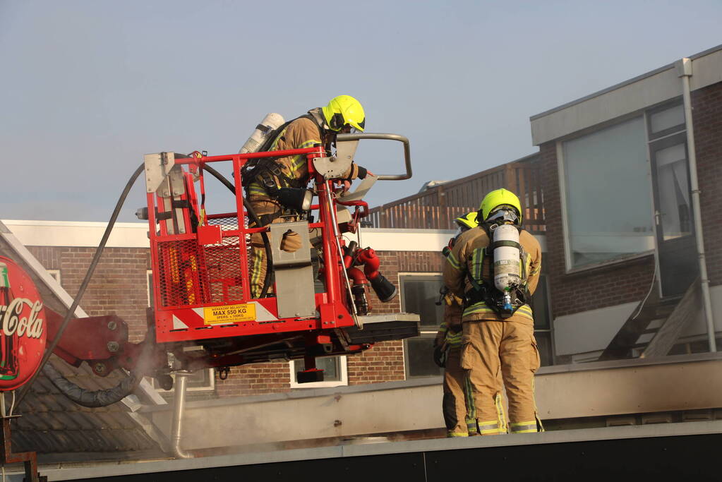 Keukenbrand in snackbar