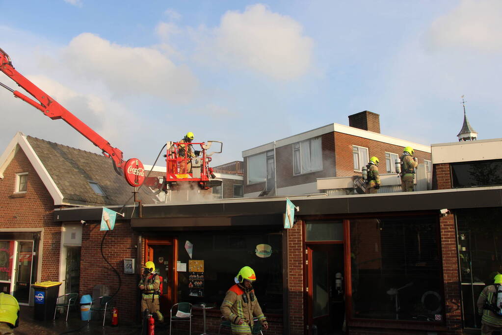 Keukenbrand in snackbar