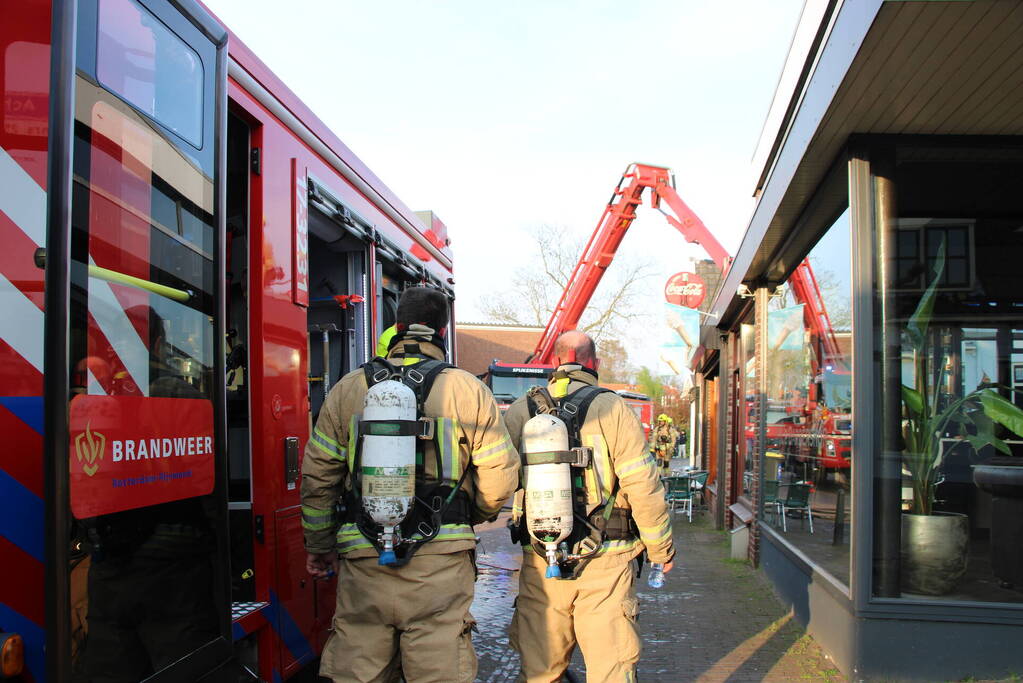 Keukenbrand in snackbar