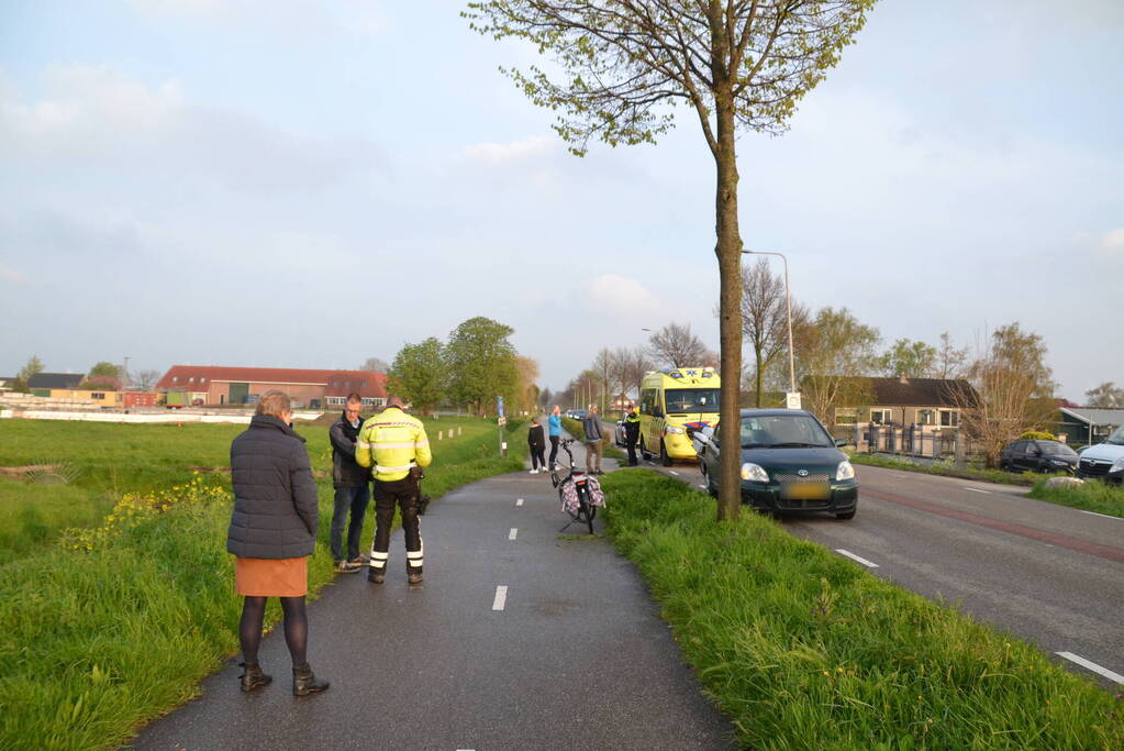 E-biker gewond bij aanrijding met auto