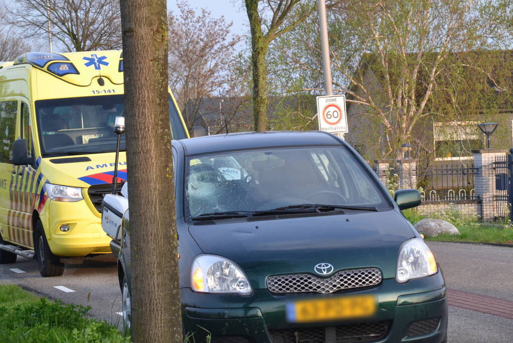 E-biker gewond bij aanrijding met auto