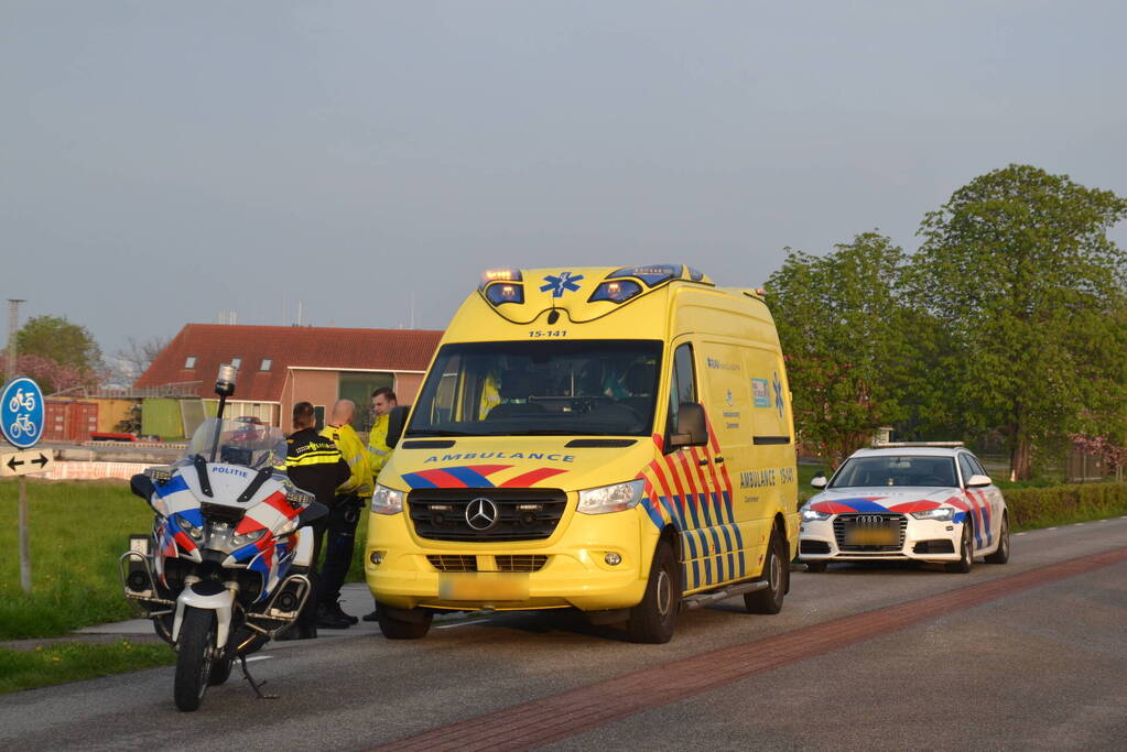 E-biker gewond bij aanrijding met auto