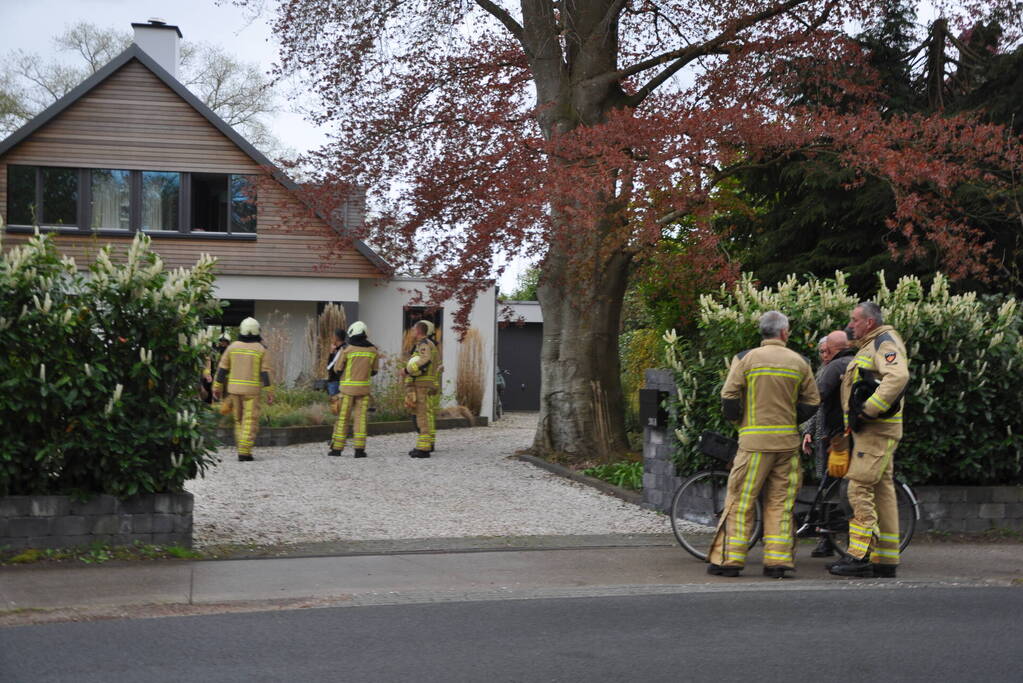 Brandweer doet onderzoek naar schoorsteenbrand