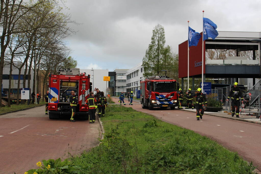 Brand in pand universiteit snel gedoofd