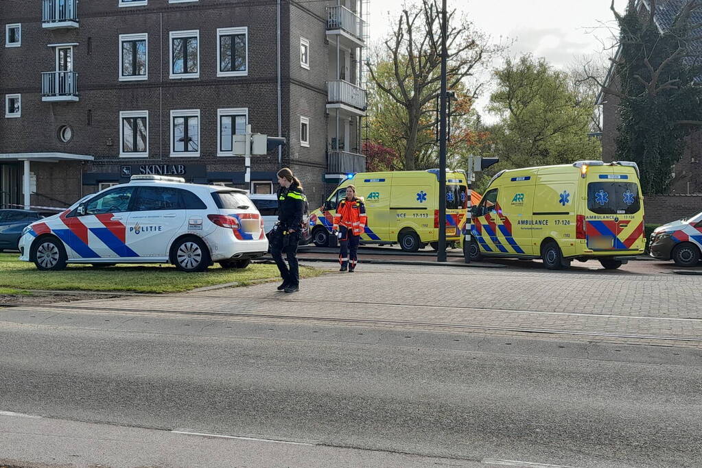 Traumaheli landt midden in woonwijk