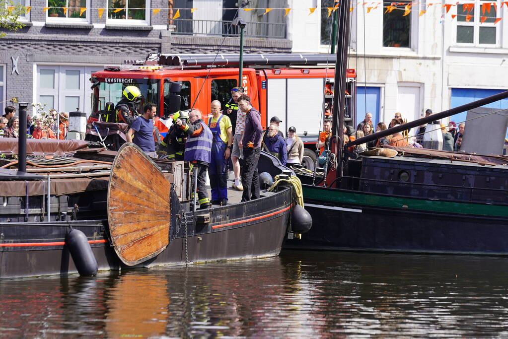 Brand in machinekamer van boot geblust