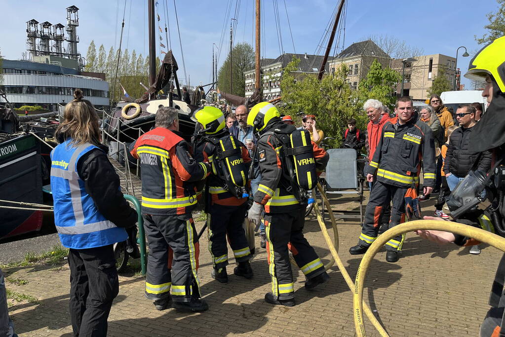 Brand in machinekamer van boot geblust