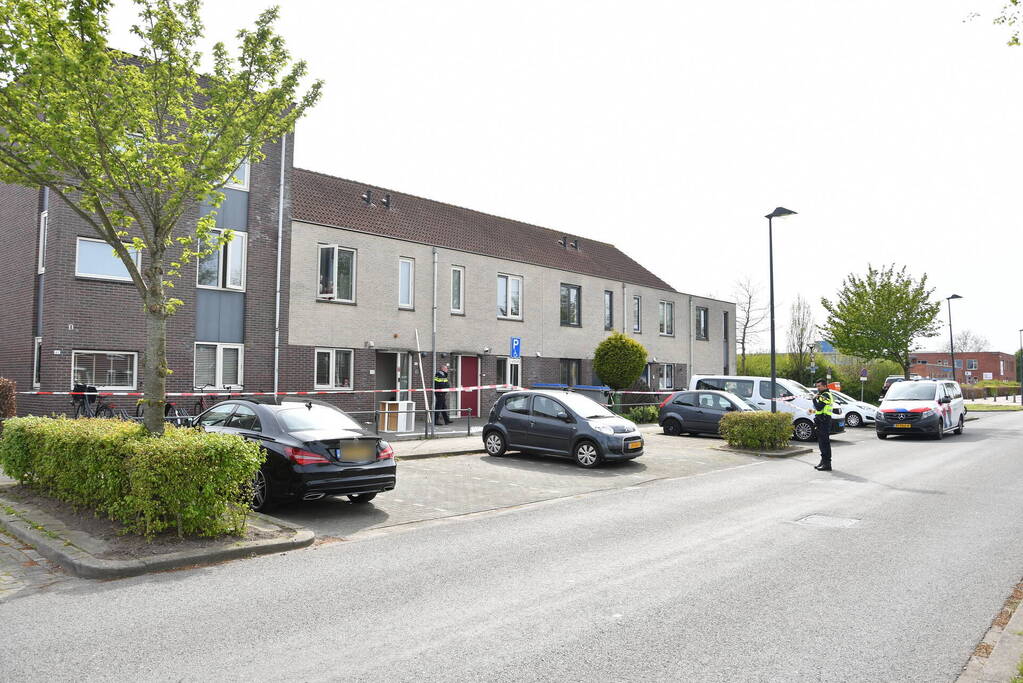 Gewapende overval op woning, politie zoekt daders