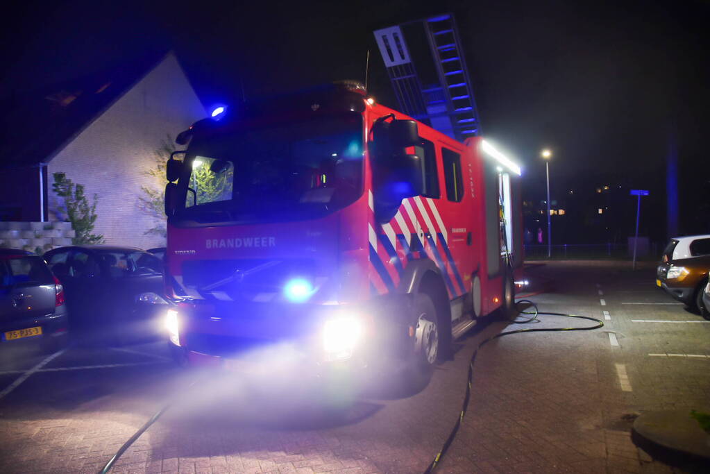 Flinke rook bij schuurbrand