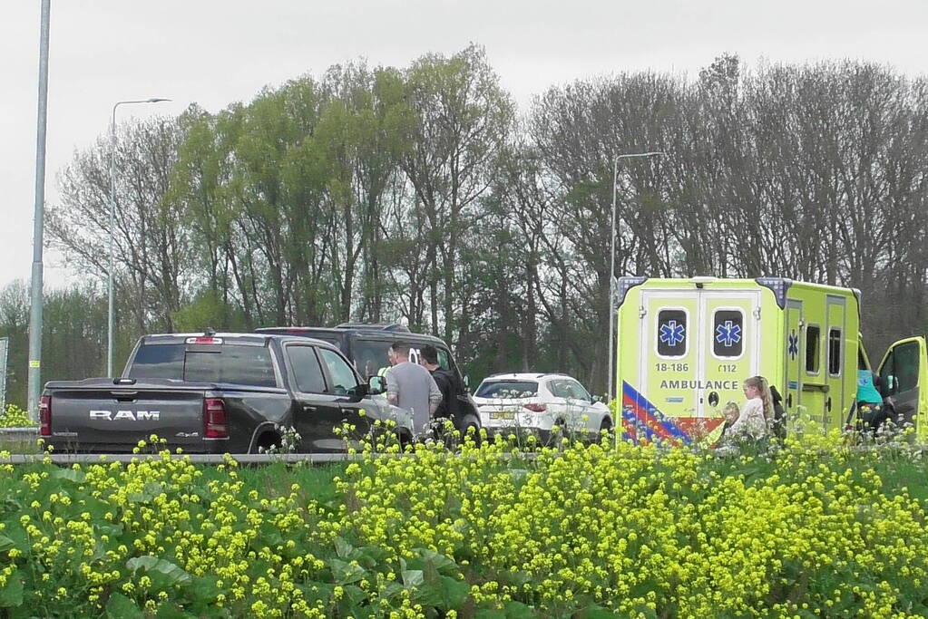 Meerdere voertuigen betrokken bij ongeval op snelweg