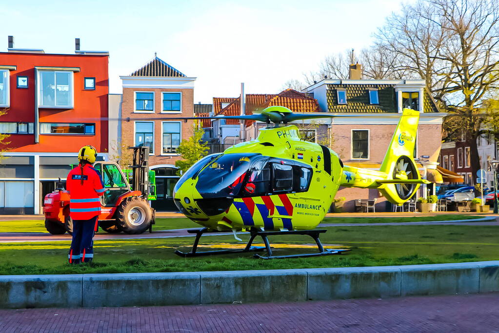 Persoon valt van trap en raakt gewond