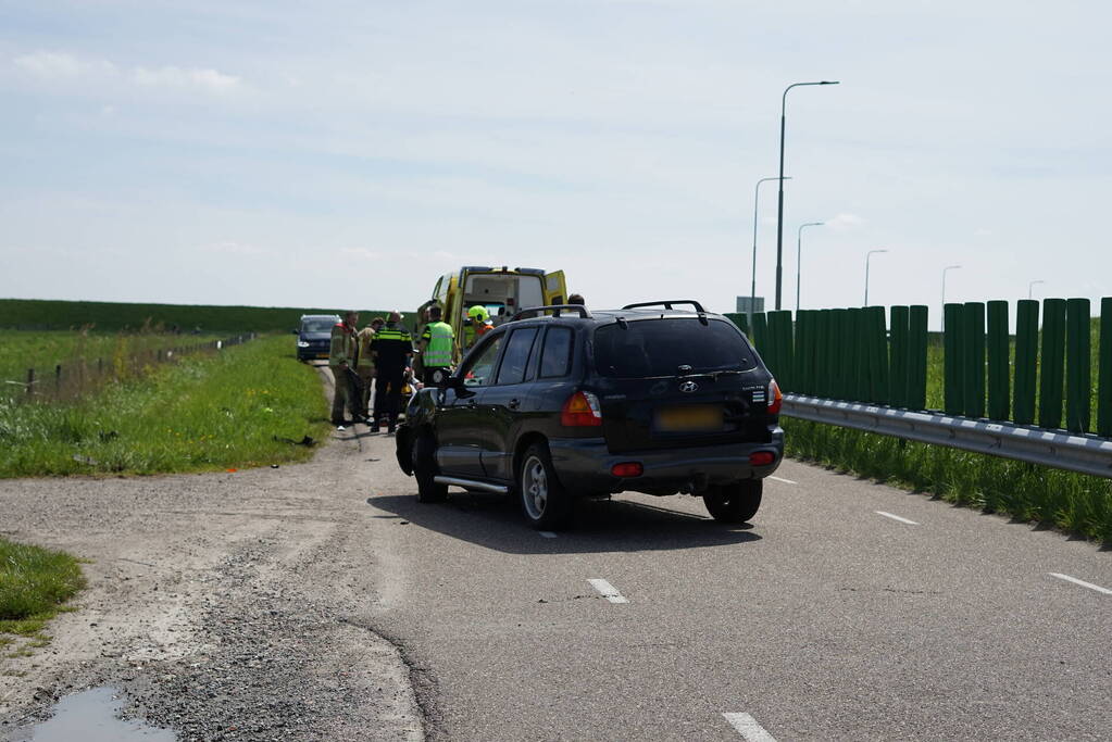 Motorrijder gewond bij aanrijding met auto