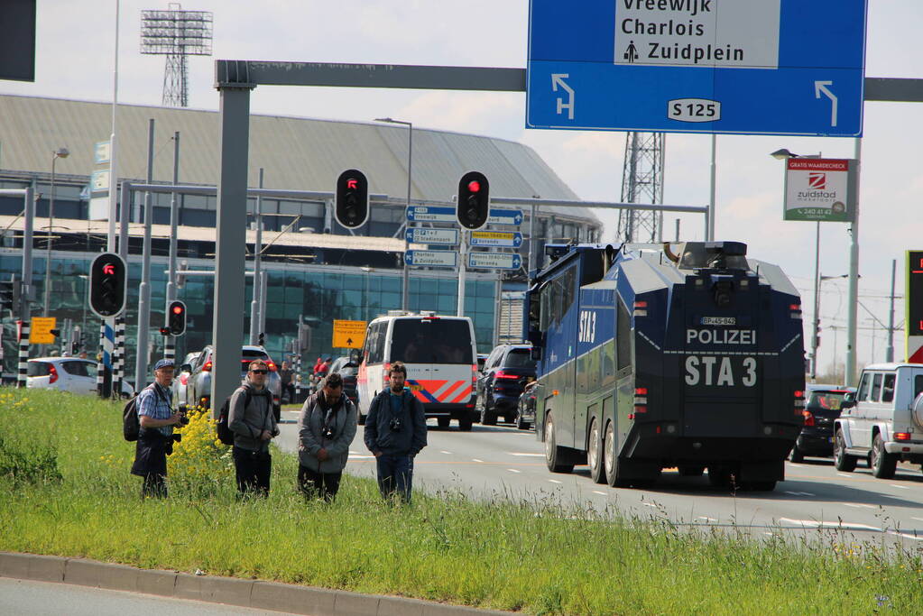 Grote politie-inzet voor KNVB-bekerfinale PSV-Ajax in de Kuip