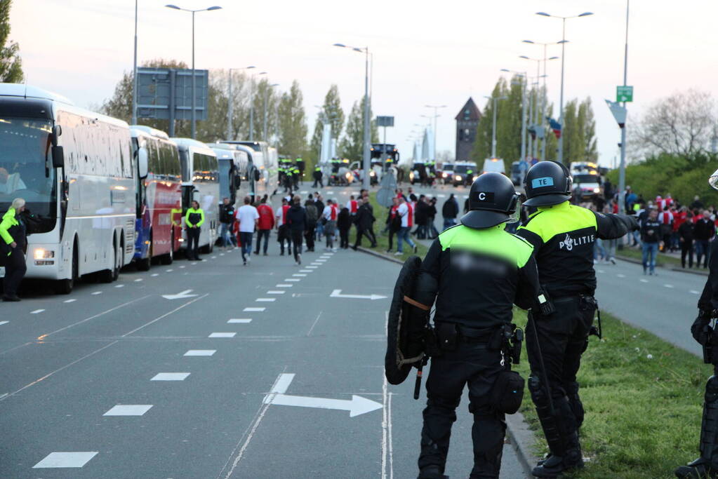 Politie massaal ingezet bij uitloop van bekerfinale