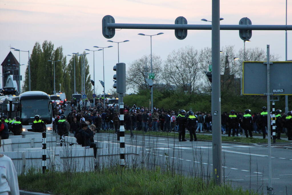 Politie massaal ingezet bij uitloop van bekerfinale