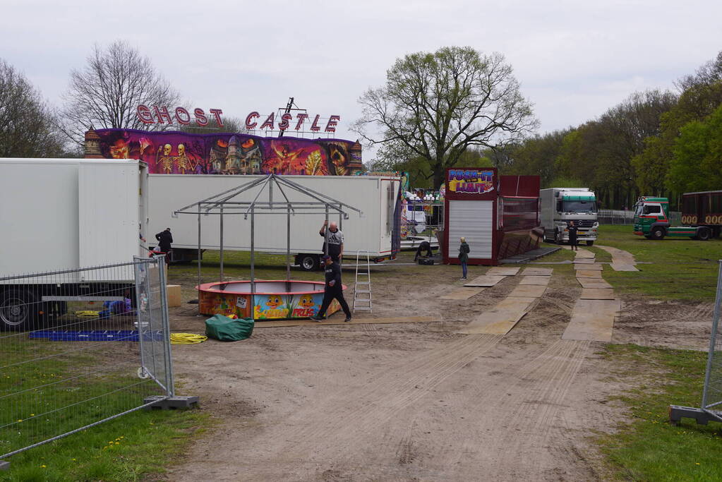 Opbouwen van kermis begonnen