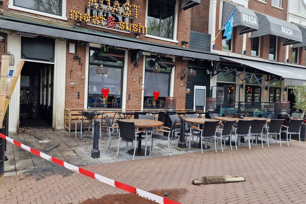 Brandbom tegen horecagelegenheid gegooid