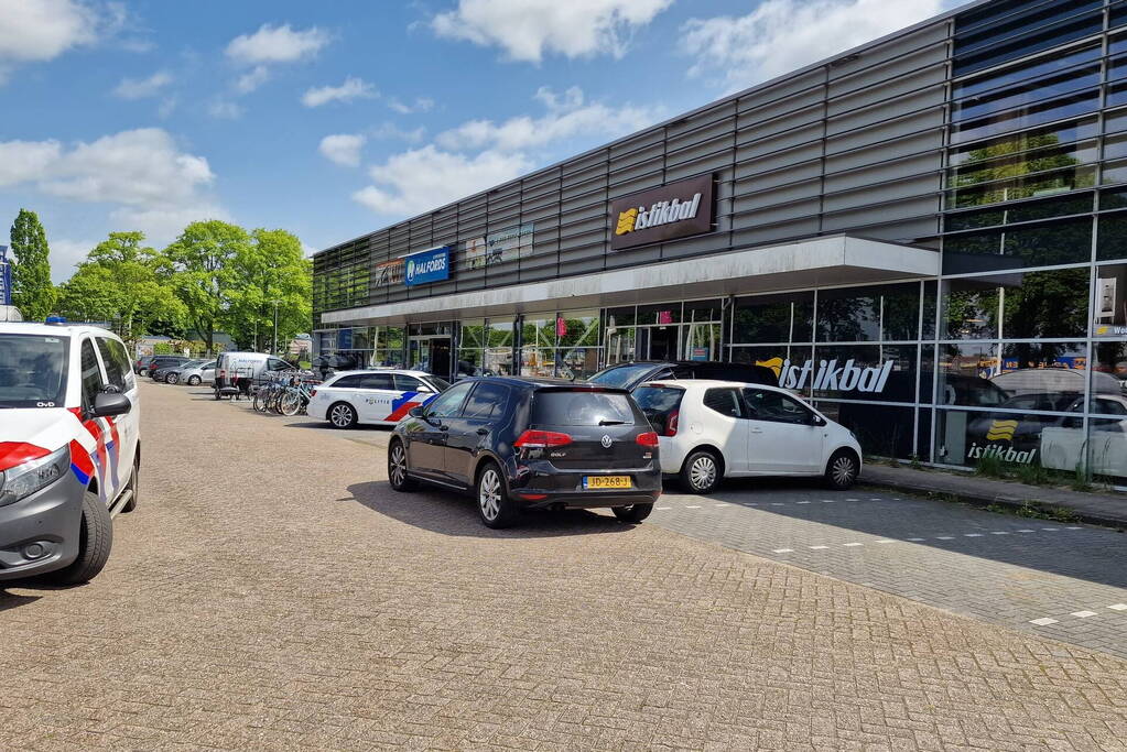 Politie doet onderzoek naar schietpartij BP-tankstation