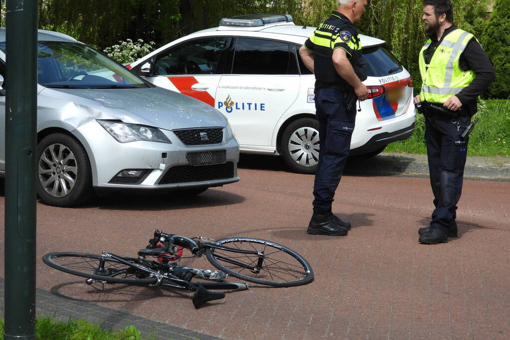 Wielrenner gewond bij aanrijding met auto