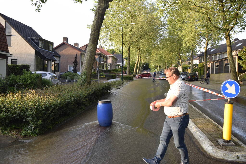 Opnieuw waterlekkage in woonwijk