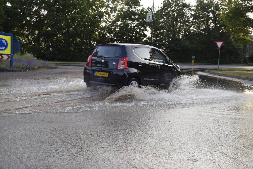 Opnieuw waterlekkage in woonwijk