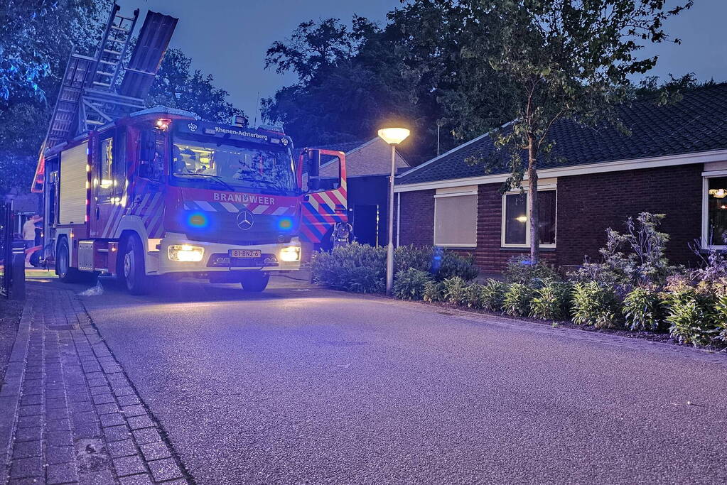 Rook van barbecue zorgt voor melding gebouwbrand