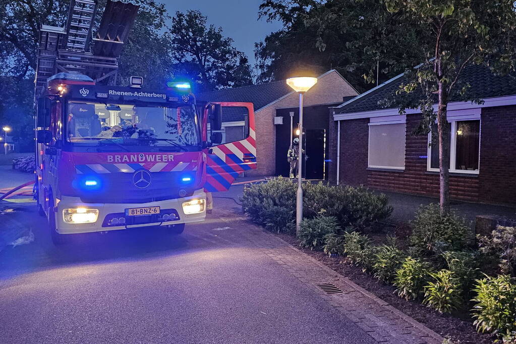 Rook van barbecue zorgt voor melding gebouwbrand