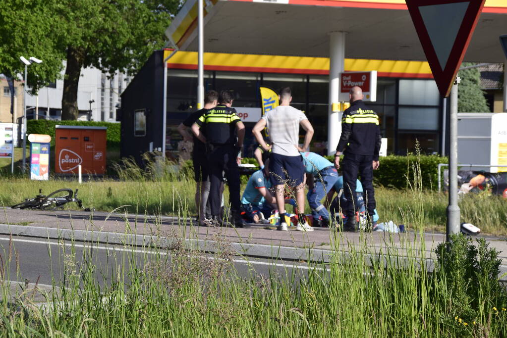 Fietser ernstig gewond na ongeval op oversteekplaats