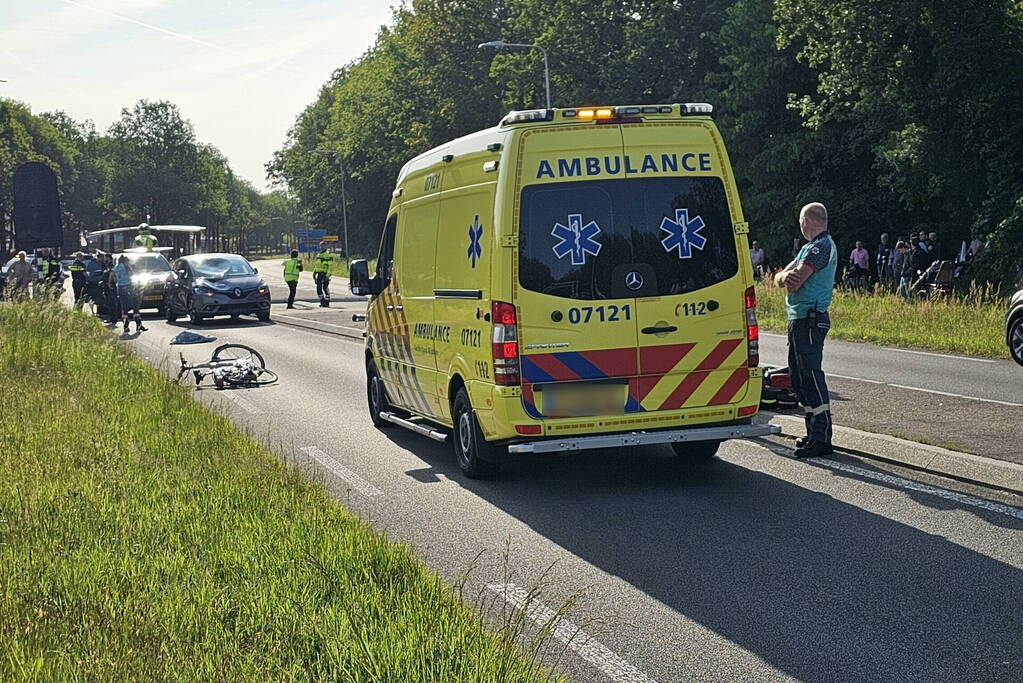 Fietser ernstig gewond na ongeval op oversteekplaats