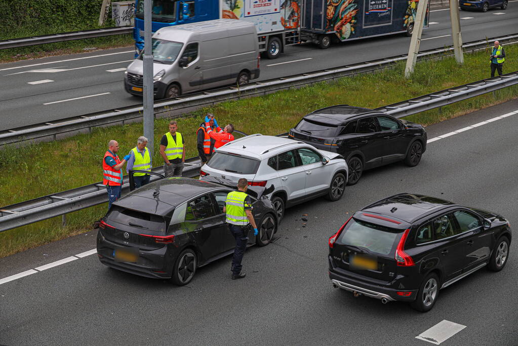 Veel schade bij kettingbotsing