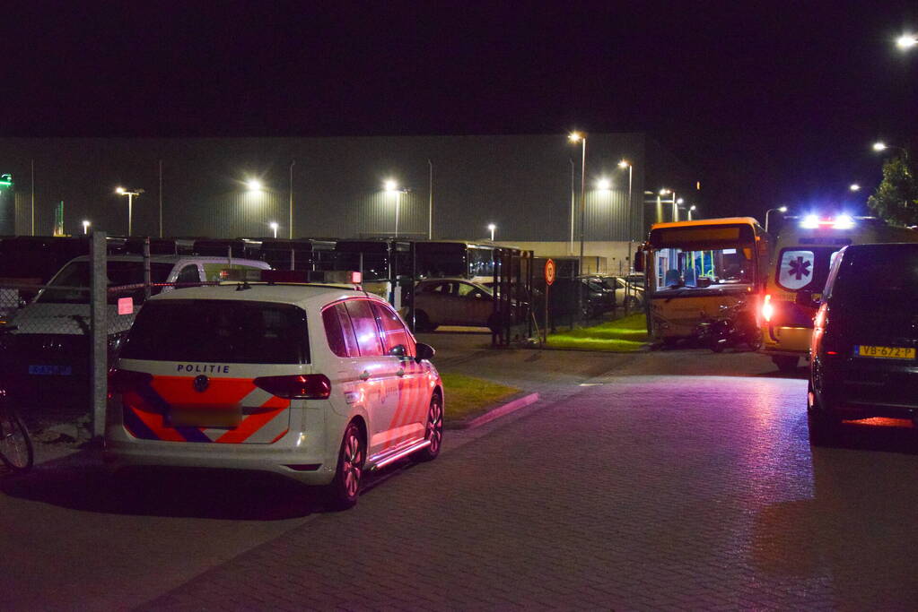 Botsing tussen lijnbus en scooterrijder