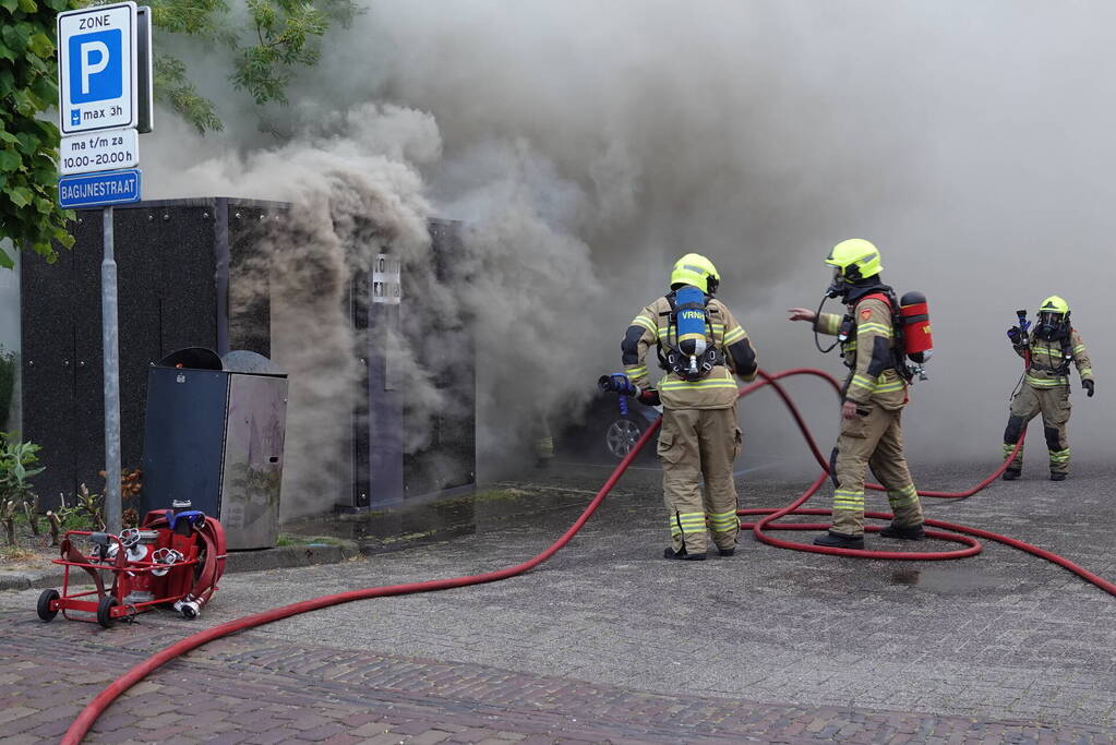 Openbaar toilet in brand gevlogen