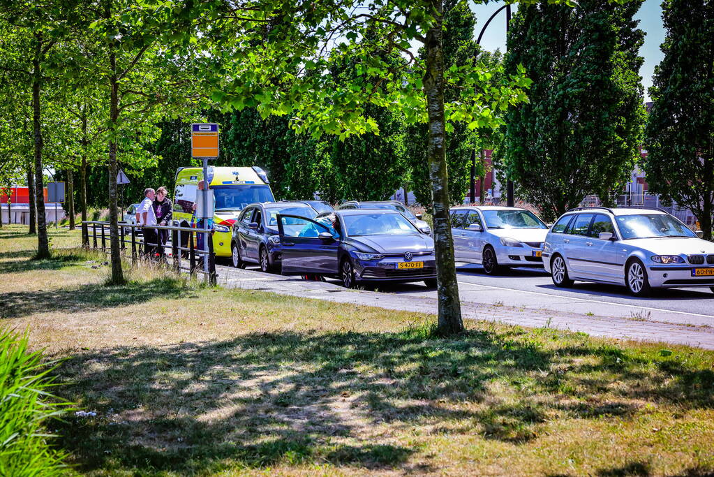 Veel schade bij kop-staart botsing