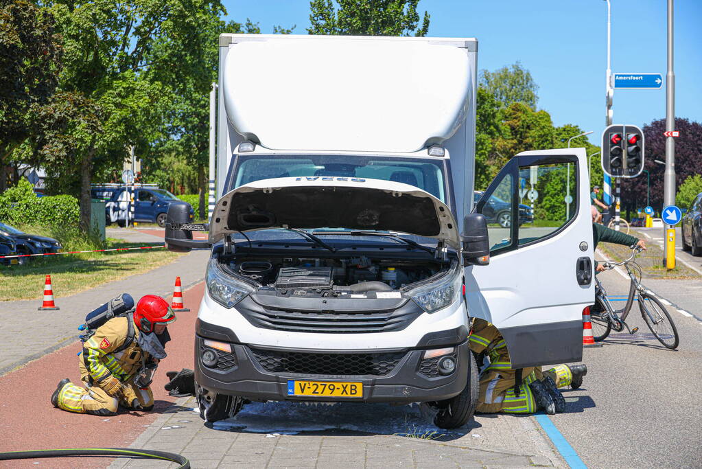 Brand in motor van bakwagen