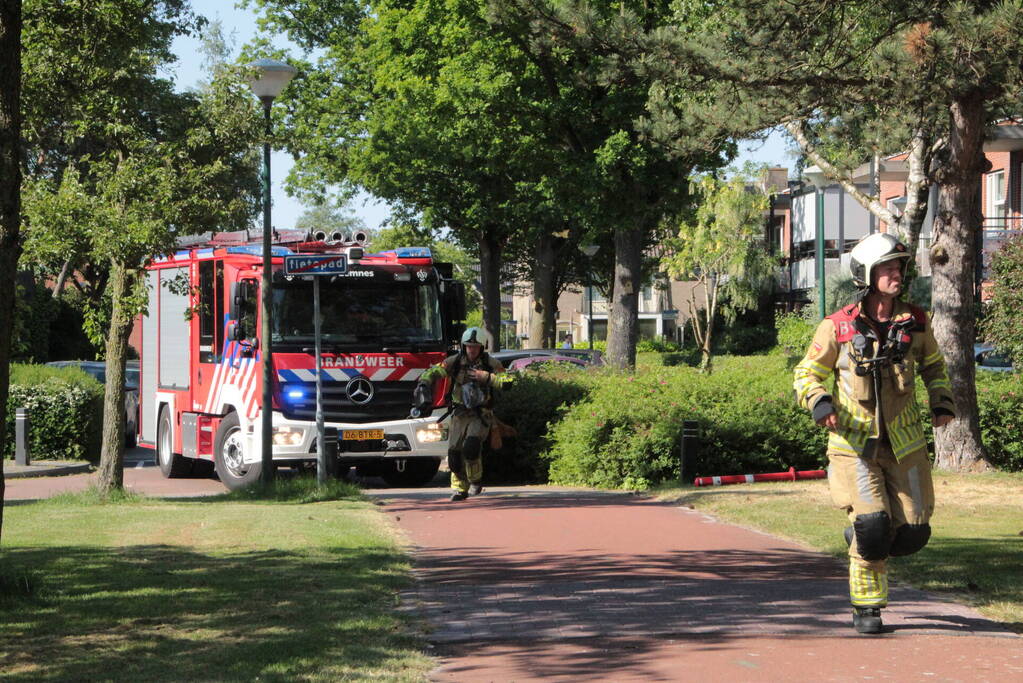 Brandweer blust brand in bosschages