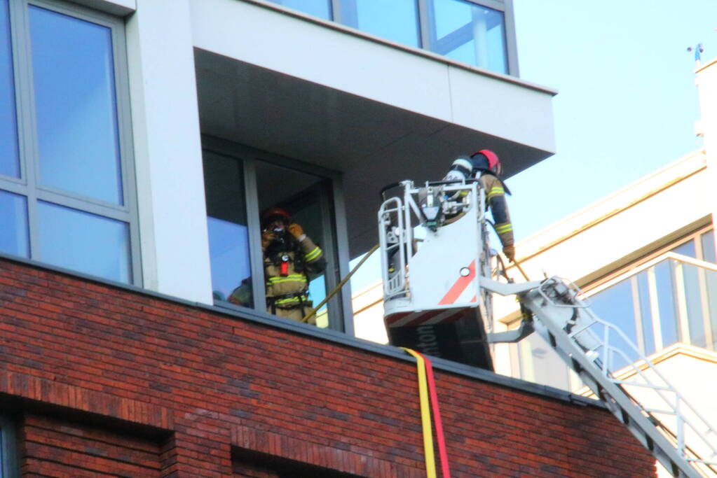 Uitslaande brand bij appartenmentencompex