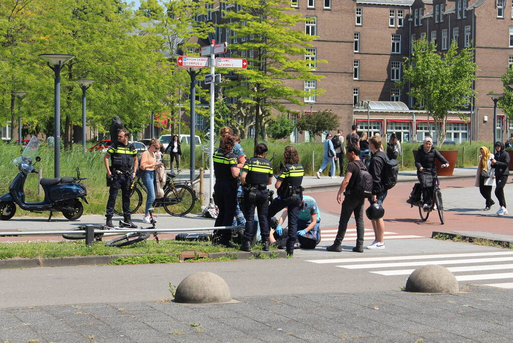 Fietser en scooter betrokken bij ongeval op fietspad