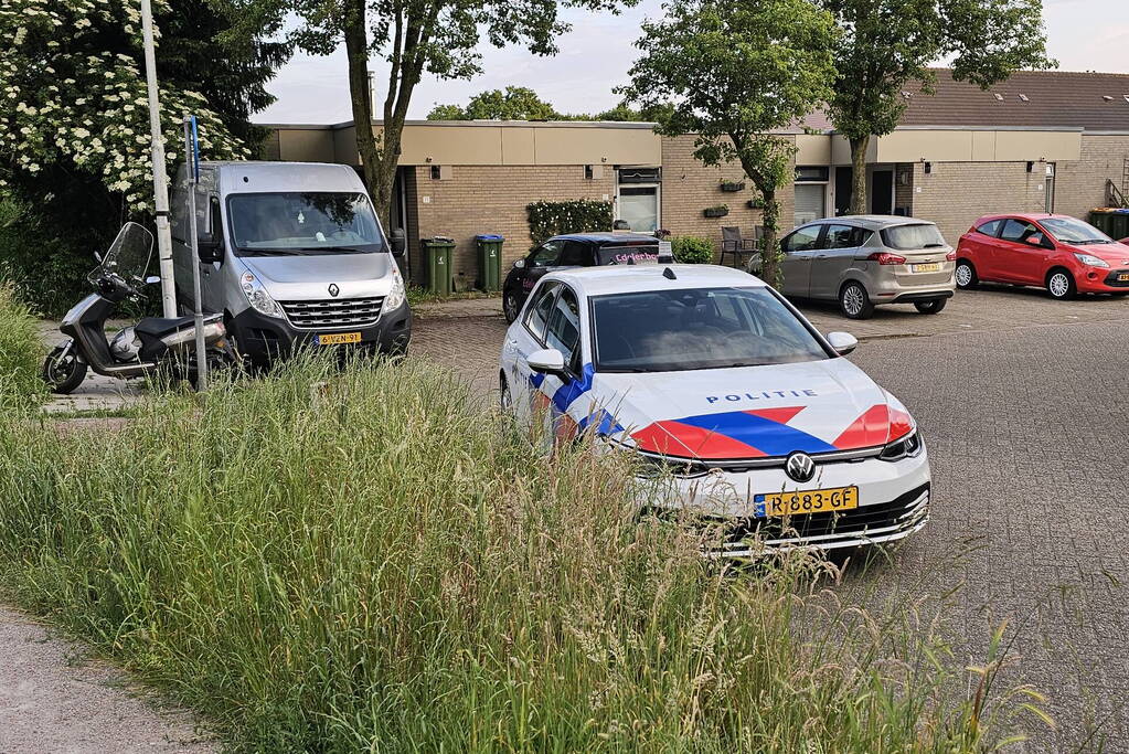 Overleden persoon aangetroffen in woning